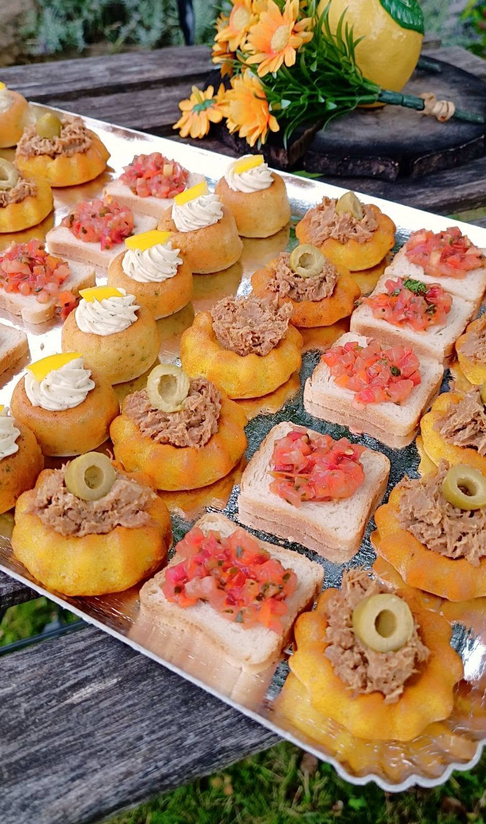 Plateaux Mauricettes, Mini Burgers & Bouchées